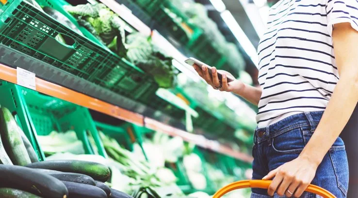 phone_supermarket_shutterstock_738