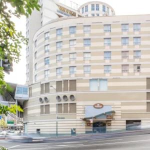 Image: Agoda Seasons Darling Harbour Sydney Apartments