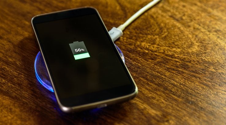 Qi_Charge3_shutterstock_738