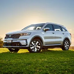 Kia Sorento SUV hybrid 