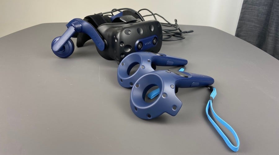 HTC Vive Pro 2