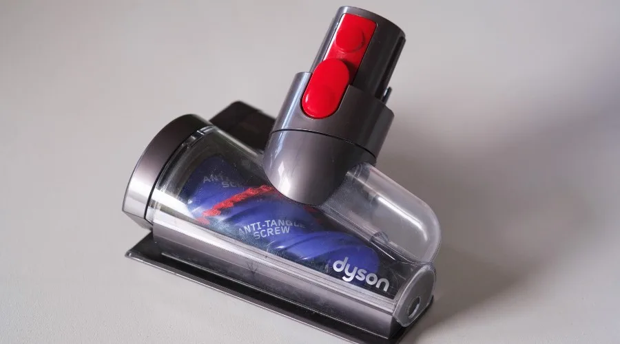 Dyson V15 Detect review