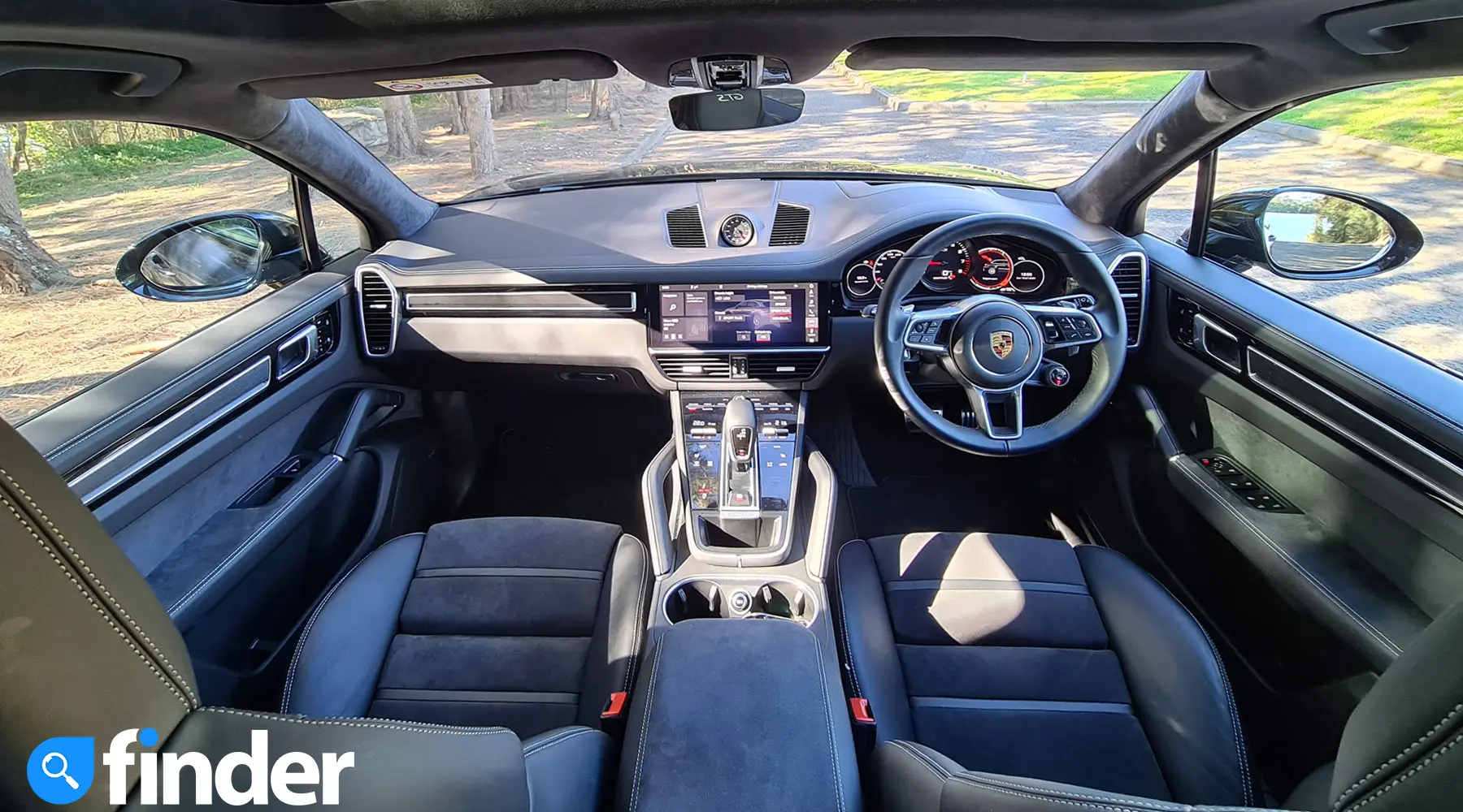 Porsche Cayenne GTS interior