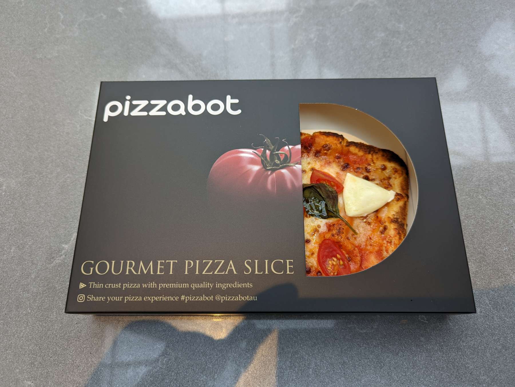 Pizzabot pizza ready to eat