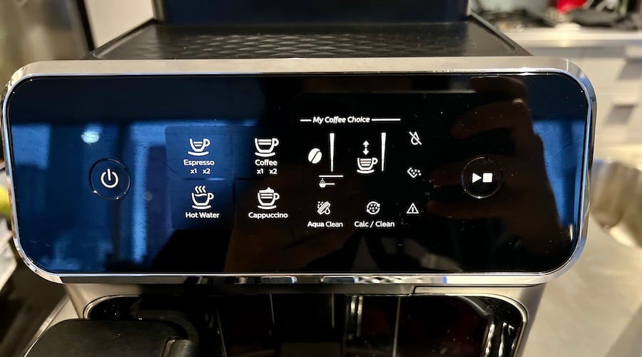 Image: Alice Clarke/Finder Philips Series 2200 LatteGo Fully Automatic Espresso Machine review