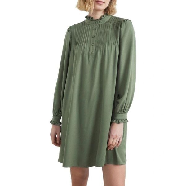 Up to 40% off Myer
