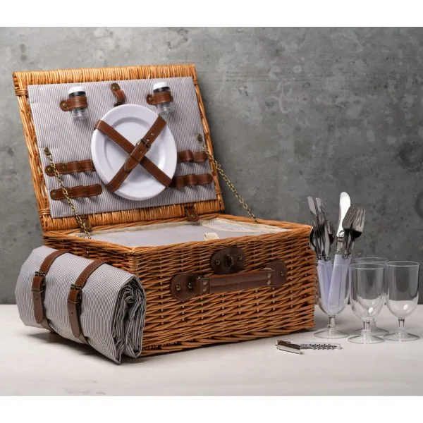 </p><h4>Heritage Picnic Basket</h4><p>