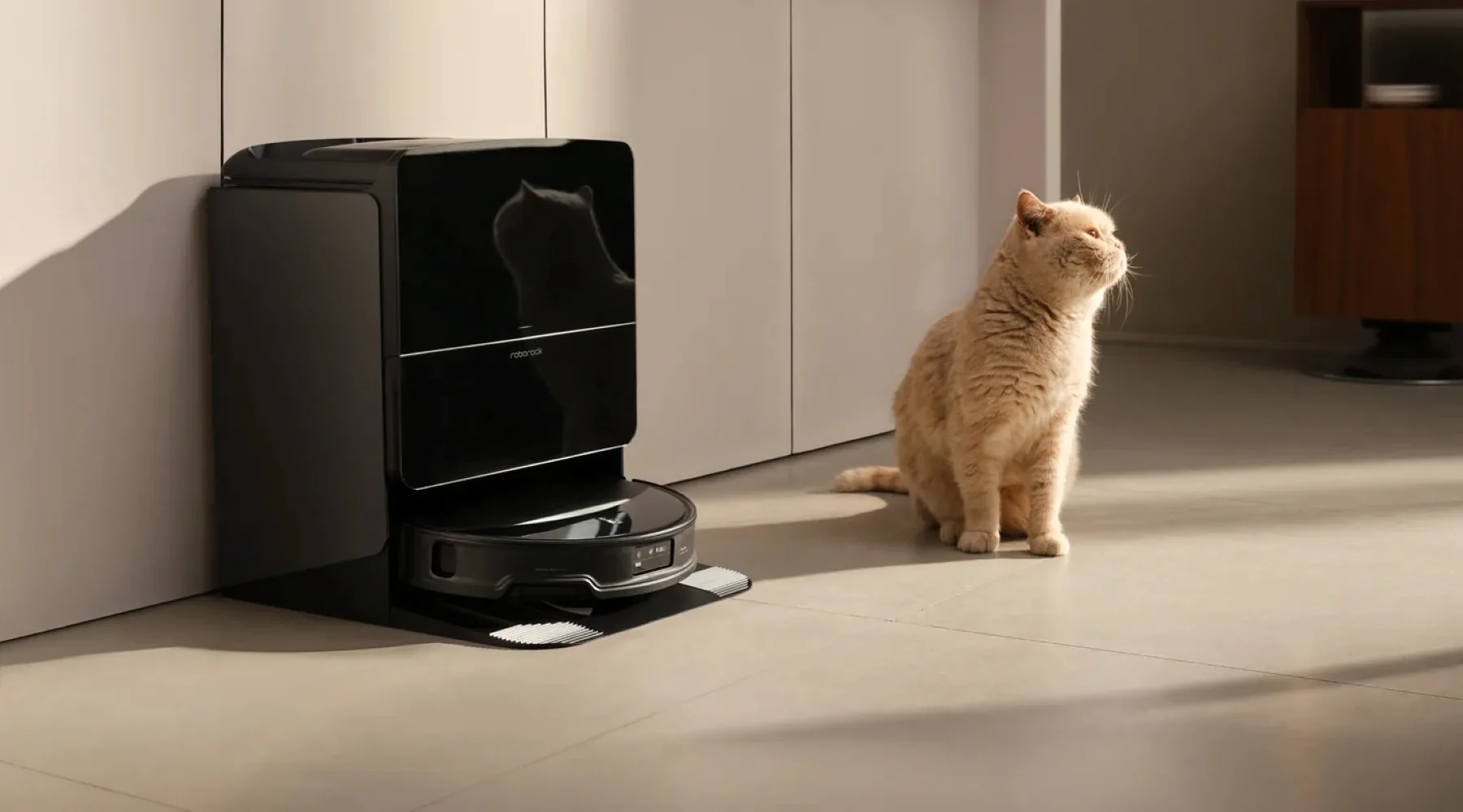 SAROS_10R_Main_Image_Supplied_1800x1000