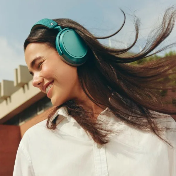 Momentum 4 Wireless Over Ear Headphones